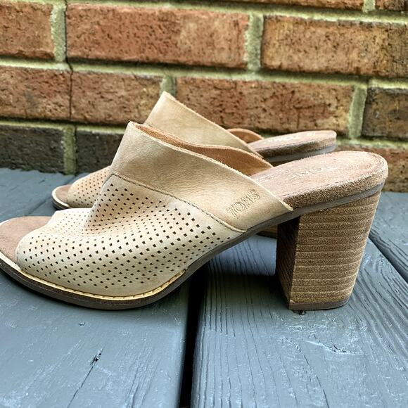 TOMS Sandstorm Tan Perforated Suede Nubuck Majorca Mule Sandal Shoe Peep Toe 8.5 - Picture 5 of 9